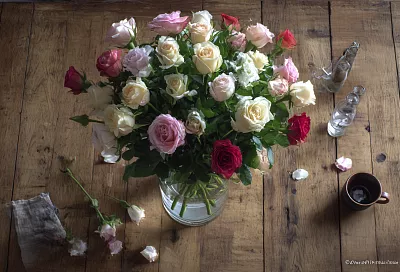 Букет стоит неделями: простой раствор, который заменит фирменные пакетики для цветов