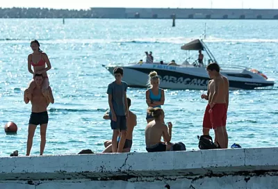 От +22 до +26 градусов прогрелась морская вода на курортах Краснодарского края