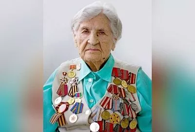 Вениамин Кондратьев поздравил ветерана Великой Отечественной войны из Новороссийска со 101-летием 