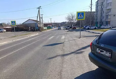 Водитель сбил маму с коляской на пешеходном переходе в Краснодарском крае