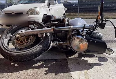 Мотоциклист погиб после столкновения с иномаркой в Крымске