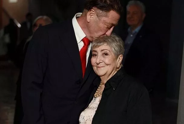 Григорий Лепс поделился фото с празднования в Сочи 90-летнего юбилея мамы 