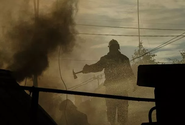 Пожар на нефтебазе в Краснодарском крае полностью потушили