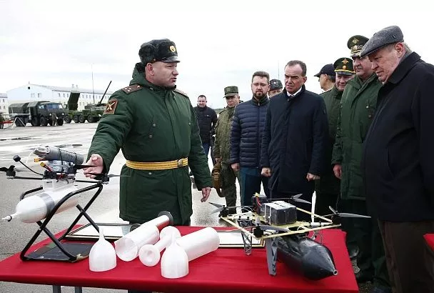 Губернатор Вениамин Кондратьев поздравил военнослужащих 238 артиллерийской бригады с присвоением почетного наименования «гвардейская»