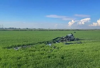 Опубликовано фото с места крушения вертолета Ми-2 в Краснодарском крае