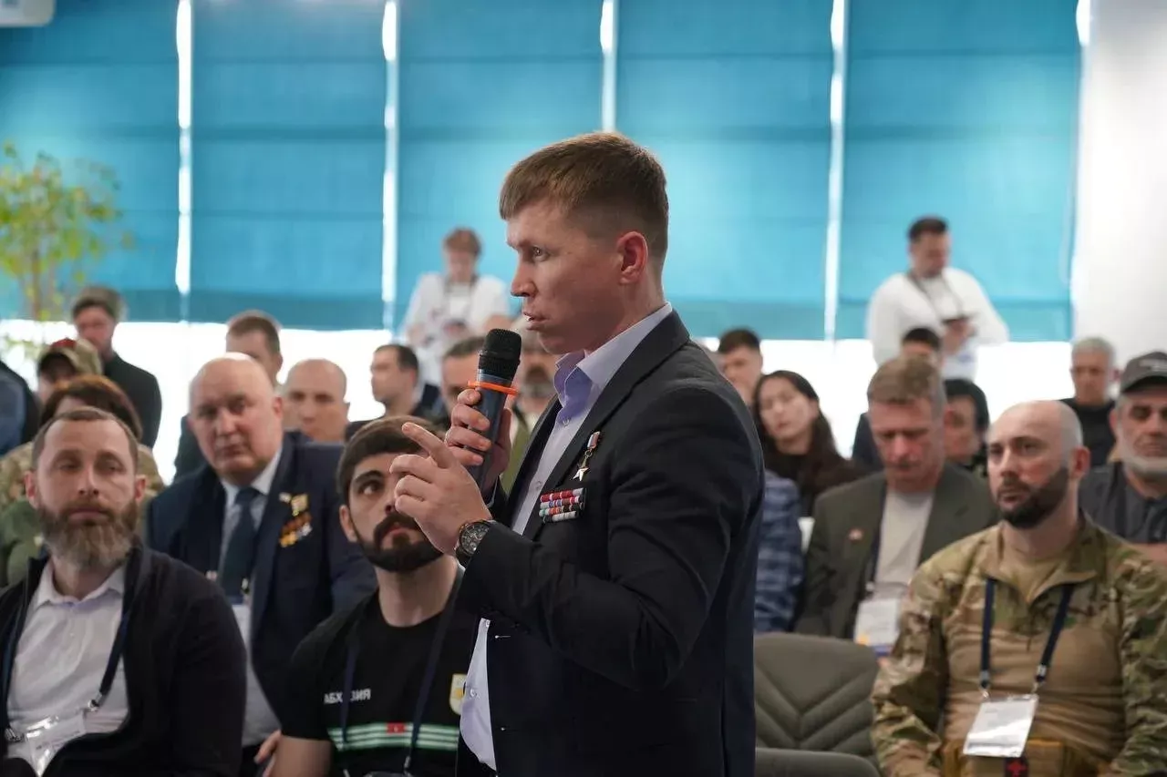 Просветительская сессия «Наследие. Развитие. Единство» стартовала в Сочи