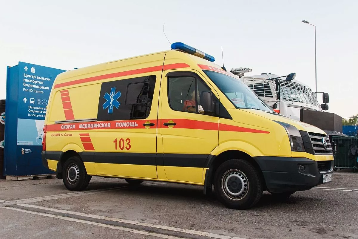 В дни матча на дежурство заступало 20 мобильных бригад (две на игровом поле и 18 мобильных медицинских бригад для зрителей). В дни матча на дежурство заступало 20 мобильных бригад (две на игровом поле и 18 мобильных медицинских бригад для зрителей).