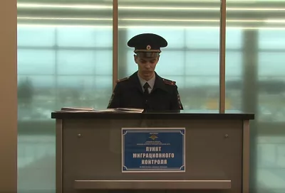 В аэропортах России запустили миграционные пункты контроля — первые 12 уже работают