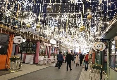 От гирлянд до педикюра: как кубанцы готовятся к Новому году