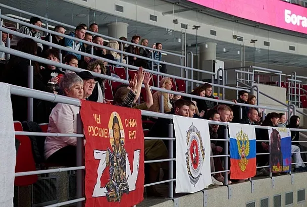 На домашних матчах ХК «Сочи» начала работу специальная «Трибуна героев»