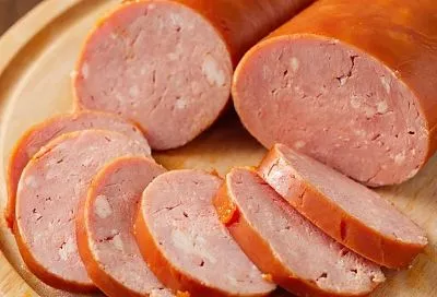 Куриная колбаса, готовлю и сразу в бутылку: получается сочной и нежной, прекрасно подходит для бутербродов 