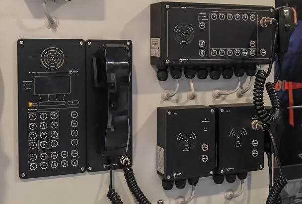 В Севастополе представили радиостанцию для скрытной и устойчивой связи