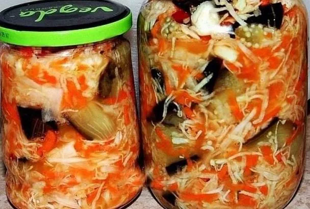 Баклажаны кубиками с капустой на зиму: рецепт хрустящей закуски, от которой уже текут слюнки