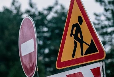 Ограничения движения транспорта на нескольких улицах Краснодара продлили до конца 2025 года