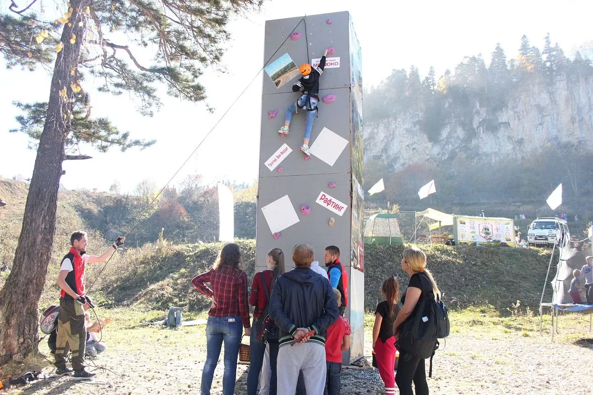 Сегодня турист хочет получить новые впечатления, новые эмоции. И в этом особую роль играет организация активного отдыха. Сегодня турист хочет получить новые впечатления, новые эмоции. И в этом особую роль играет организация активного отдыха.