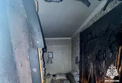 При пожаре в пятиэтажном доме на Кубани пострадали четыре человека, трое из них дети