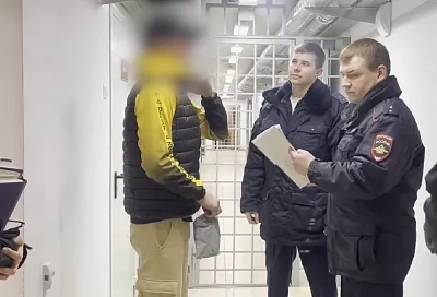 Протащил по асфальту несколько метров ради сумки. Житель Кубани задержан за ограбление пенсионерки