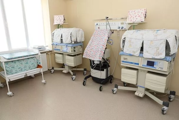 Анна Минькова посетила социальные объекты в Горячем Ключе