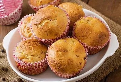 Этот рецепт приготовления морковных маффинов - самый быстрый и нежно мною любимый. Получаются всегда пышными и вкусными.