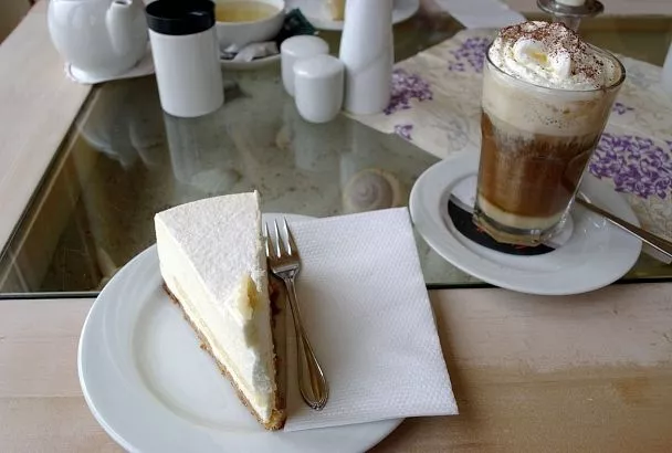 Такой десерт ваши близкие оценят с первого укуса! Кокосовый чизкейк без выпечки