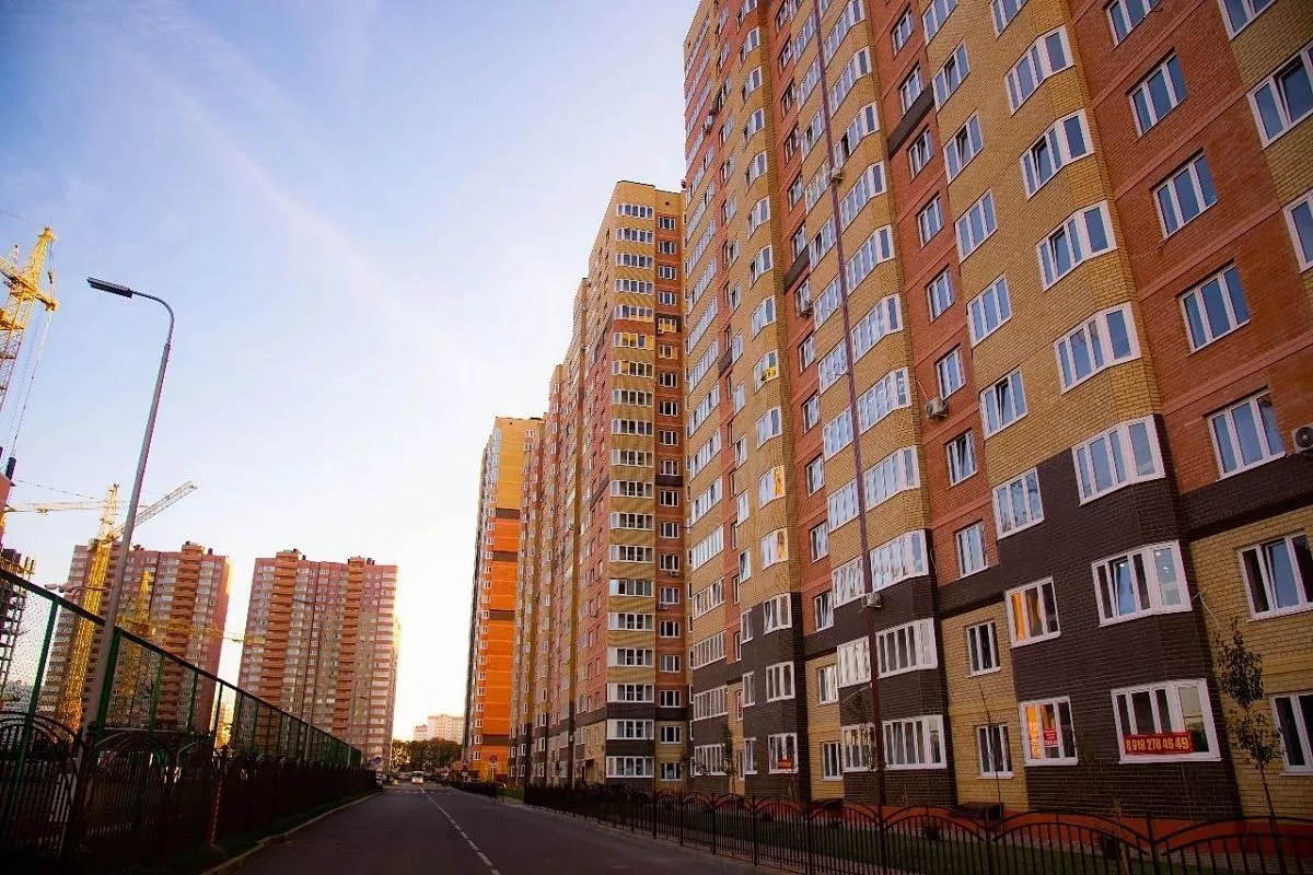 «ЮгСтройИнвест» создает в своих микрорайонах все условия для комфортной жизни. «ЮгСтройИнвест» создает в своих микрорайонах все условия для комфортной жизни.