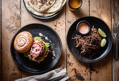 Рваная свинина, из-за которой весь подъезд будет пахнуть мясом