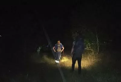 Спасатели вывели из леса в Геленджике заблудившихся туристов