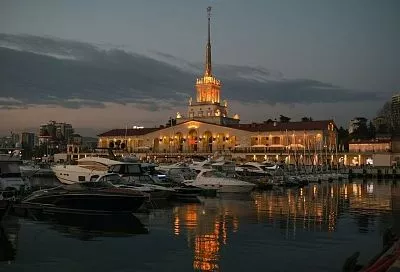Названа среднемесячная норма температуры и осадков для Сочи в августе 