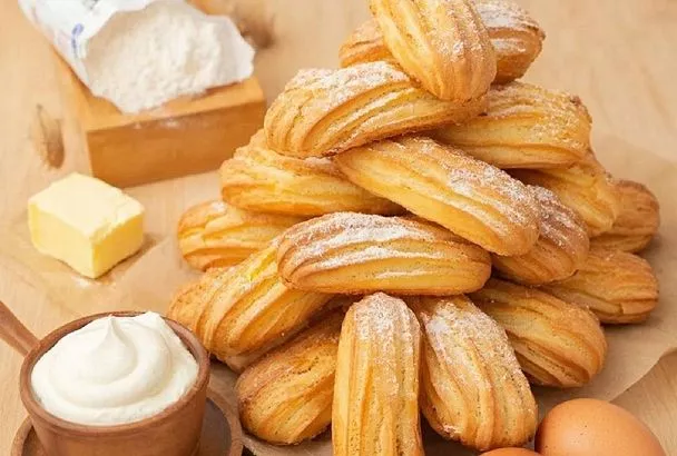 По виду - эклеры, а внутри нежнейший Пломбир: проверенный рецепт приготовления пирожных, которые сведут с ума любого!