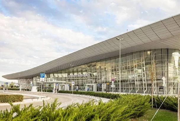 Utair продолжит летать зимой в Геленджик из Москвы и Санкт-Петербурга