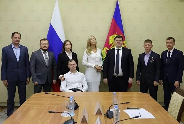 Александр Топалов встретился с финалистами краевого кадрового проекта «Герои Кубани»