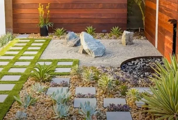 Посадил их между камнями — и отдыхаю всё лето: 7 лучших растений для сада камней (убийцы сорняков)