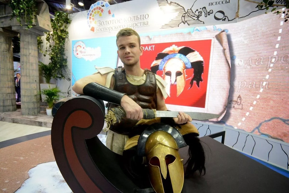 Федеральным агентством по туризму «Золотое кольцо Боспорского царства» включено в Топ-10 приоритетных маршрутов страны, ориентированных на въездной туризм. Федеральным агентством по туризму «Золотое кольцо Боспорского царства» включено в Топ-10 приоритетных маршрутов страны, ориентированных на въездной туризм.