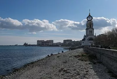 В Новороссийске отражают атаку безэкипажных катеров