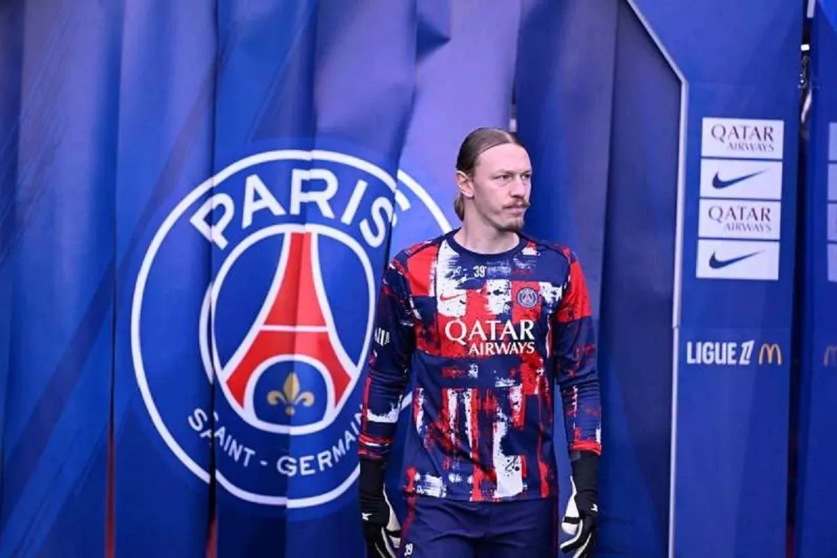 «Наш Ормузский пролив: через него ничто не пройдет»: болельщики «ПСЖ» - о Матвее Сафонове