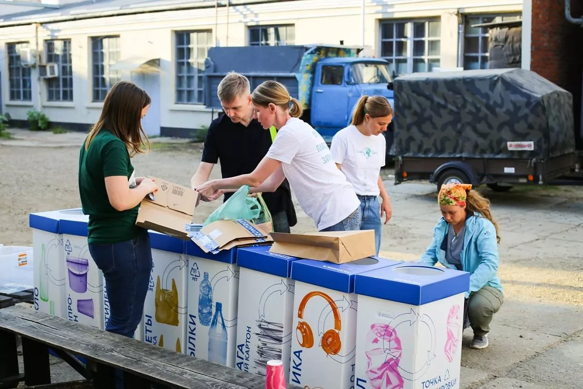 За годы участия в экологическом движении Виктория приняла участие примерно в 15 крупных акциях.