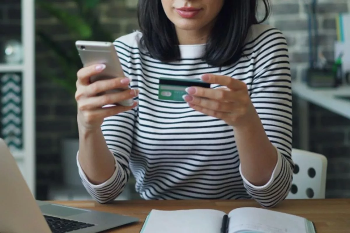 Краснодарская учительница отдала мошенникам 1,5 млн рублей