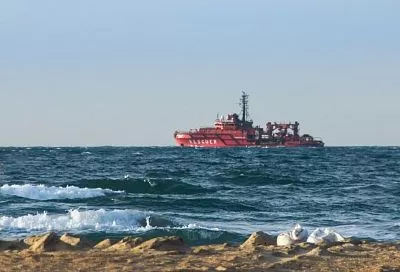 Более 500 тонн мазута собрано со дна Черного моря в прибрежных зонах Анапы и Темрюкского района
