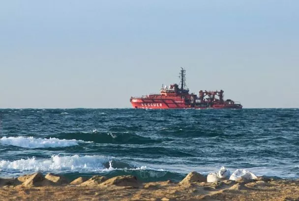 Более 500 тонн мазута собрано со дна Черного моря в прибрежных зонах Анапы и Темрюкского района