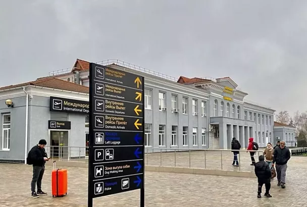 Аэропорт Краснодара временно не принимает и не отправляет самолеты