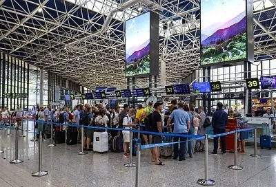 В аэропорту Сочи второй раз за день ввели ограничения