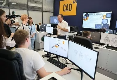 Губернатор Вениамин Кондратьев оценил учебную базу Краснодарского машиностроительного колледжа