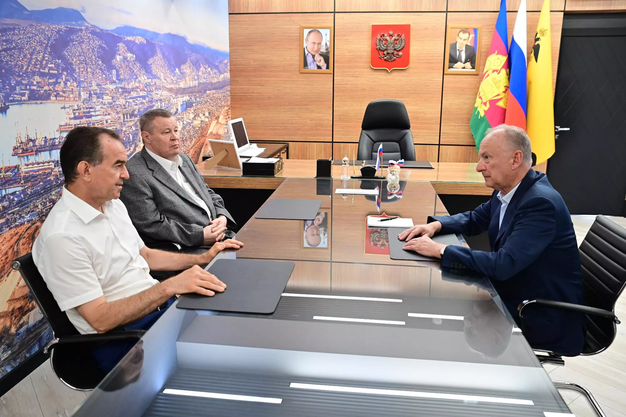 Николай Патрушев обсудил с Вениамином Кондратьевым вопросы обновления и расширения портовой инфраструктуры Краснодарского края
