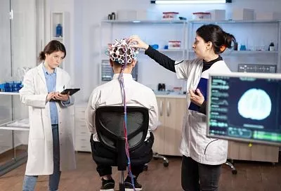 В России начали разработку системы считывания сигналов тела для помощи людям с ОВЗ