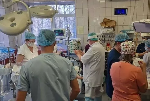 Один случай на 15,5 млн родов: в России впервые появилась на свет монохориальная четверня