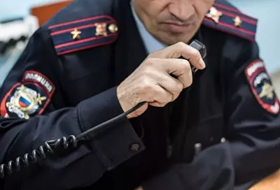 Голая женщина устроила танцы на капоте иномарки в центре Краснодара: ей грозит до 15 суток ареста