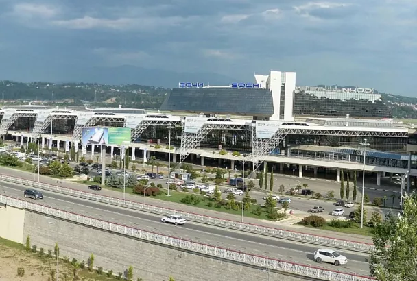 В аэропорту Сочи задерживаются восемь рейсов