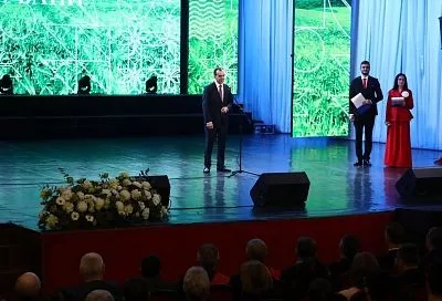 Губернатор Вениамин Кондратьев наградил лучших животноводов Краснодарского края