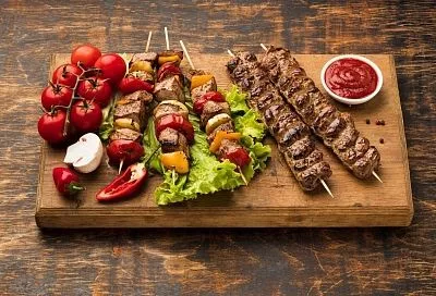 Вредные привычки на тарелке: какие продукты разрушают поджелудочную железу