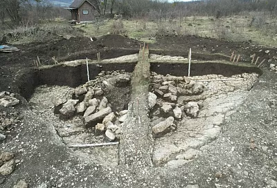 Археологи исследовали три кургана на хребте Азиш-Тау в Адыгее: что удалось найти